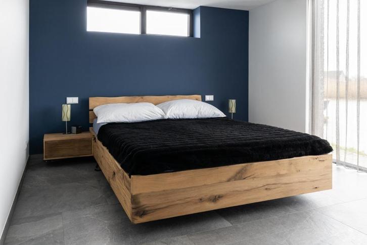 Oud eiken balken en planken gedroogd/wagonplanken/oud hout, Doe-het-zelf en Verbouw, Hout en Planken, Nieuw, Balk, Eiken, 300 cm of meer