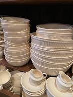 Wedgwood EDME saladeschalen, Huis en Inrichting, Keuken | Servies, Ophalen of Verzenden, Aardewerk, Wedgwood, Schaal of Schalen