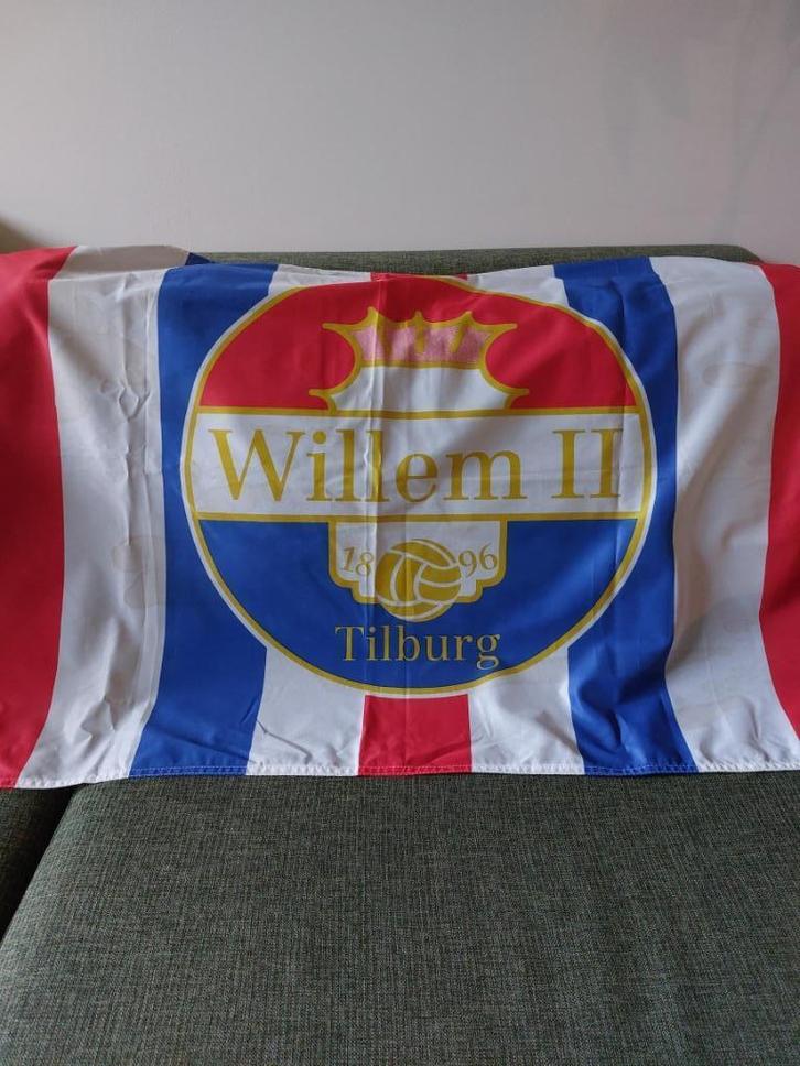 Vintage vlag en sjaal Willem II Tilburg verzamelstuk, Verzamelen, Sportartikelen en Voetbal, Gebruikt, Vaantje of Sjaal, Willem II