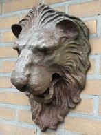 Gietijzeren tuinornament, leeuwenkop waterspuwer, Tuin en Terras, Tuinbeelden, Ophalen of Verzenden, Gebruikt, Metaal, Overige typen
