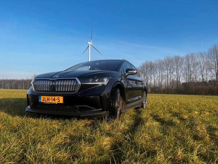 Skoda Enyaq 80 Elektromotor 204pk 2022 Zwart HUD, Pano, ACC, Auto's, Skoda, Particulier, Enyaq, Achteruitrijcamera, Adaptive Cruise Control
