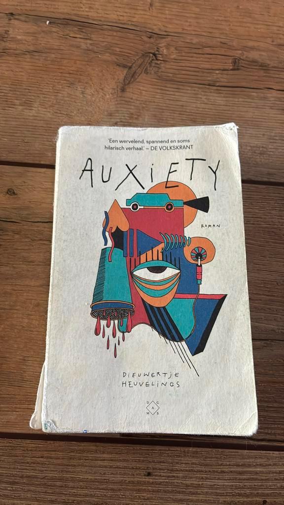 Dieuwertje Heuvelings - Auxiety, Boeken, Literatuur, Zo goed als nieuw, Nederland, Ophalen of Verzenden
