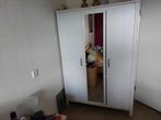 Witte kledingkast met spiegel, Huis en Inrichting, Kasten | Kledingkasten, Ophalen, 100 tot 150 cm, Zo goed als nieuw, 150 tot 200 cm