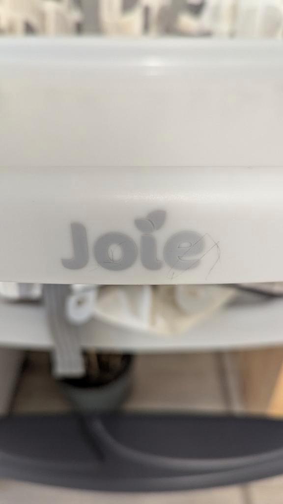 Joie snacker 2in1
kinderstoel naar tafelstoel, Kinderen en Baby's, Kinderstoelen, Gebruikt, Meegroeistoel, Ophalen