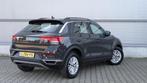 Volkswagen T-Roc 1.0 TSI 110pk Style | Navigatie | App Conne, Auto's, Voorwielaandrijving, 12 maanden, Stof, Gebruikt