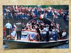 Org kl foto 20x30 cm Ajax op rondvaartboot + EC-1 beker 1995, Verzamelen, Verzenden, Nieuw, Ajax, Poster, Plaatje of Sticker