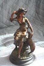 Mooie zeer mooie oude decoratief beeld, Ophalen of Verzenden