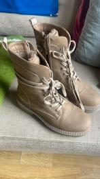 Dames Laarzen, Ophalen of Verzenden, Zo goed als nieuw, Beige, Lage of Enkellaarzen