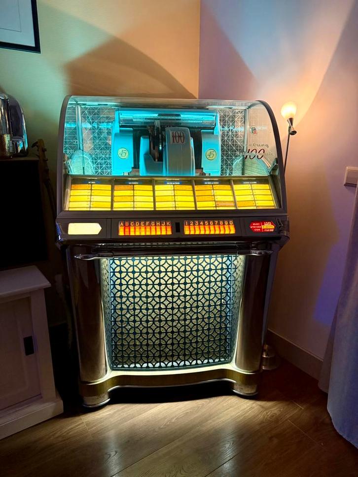 Originele Seeburg HF100G incl wall-box., Verzamelen, Automaten | Jukeboxen, Gebruikt, Seeburg, 1950 tot 1960, Met singles, Ophalen