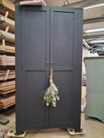 Buffetkast broodkast kledingkast, Huis en Inrichting, Ophalen, 100 tot 150 cm, 200 cm of meer, Zo goed als nieuw