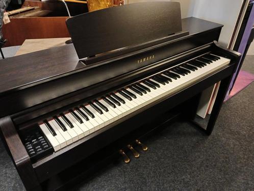 Yamaha Clavinova CLP-575 R - Digitale piano | Occasion, Muziek en Instrumenten, Piano's, Gebruikt, Piano, Overige kleuren, Digitaal