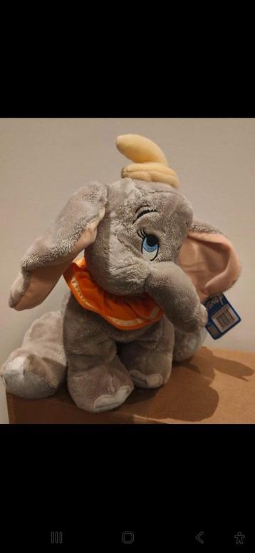 Disney Sitting Dumbo knuffel beschikbaar voor biedingen