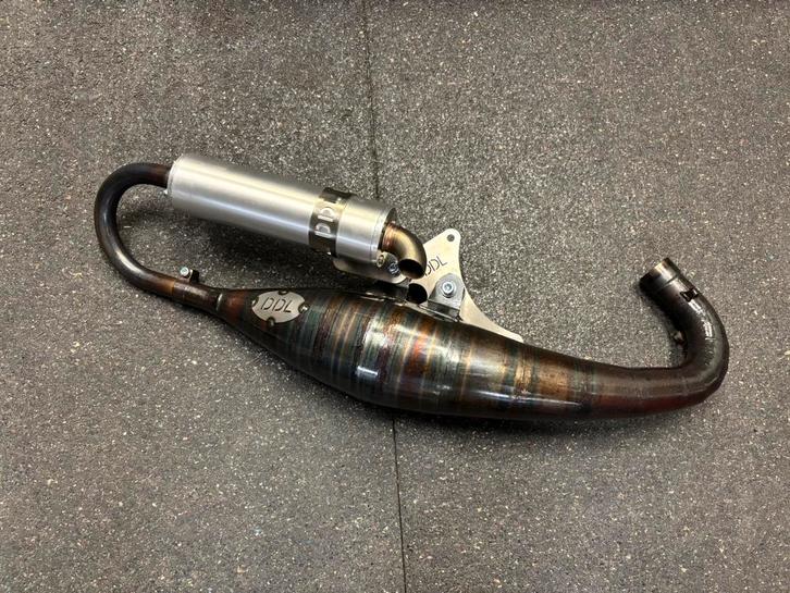 DDL Tuning uitlaat 70cc special high end (getest) OP=OP, Fietsen en Brommers, Brommeronderdelen | Scooters, Zo goed als nieuw