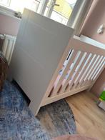Ledikant +  commode  Zo Goed Als Nieuw, Kinderen en Baby's, Babywiegjes en Ledikanten, Ophalen, Zo goed als nieuw, Ledikant