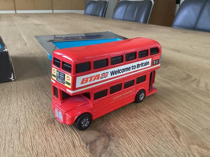 Corgi 1004 werkende Corgitronics Beep Beep Bus 1981, Hobby en Vrije tijd, Modelauto's | Overige schalen, Zo goed als nieuw, Bus of Vrachtwagen