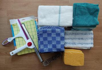 Set schoonmaakartikelen in tas beschikbaar voor biedingen