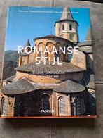 Romaanse stijl.  Steden,  kathedralen,  kloosters., Ophalen of Verzenden, Zo goed als nieuw