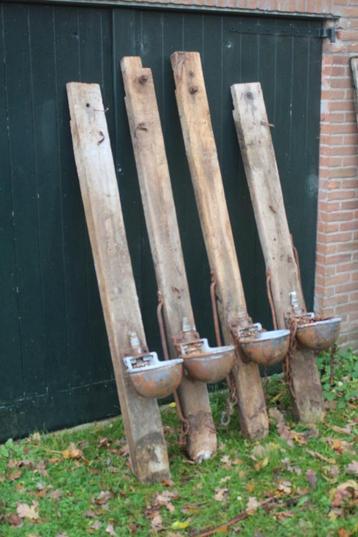 4 drinkbakken beschikbaar voor biedingen