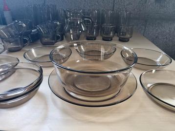 Mooie vintage Arcoroc France retro bruin rookglas schaal etc beschikbaar voor biedingen