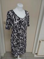 Prachtige jurk van H&M met leuke allover print maat L, Kleding | Dames, Jurken, H&M, Ophalen of Verzenden, Zo goed als nieuw