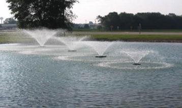 bijzonder grote fontein, tot 9 meter breed 4.5 mrt. hoog beschikbaar voor biedingen