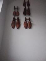 Antieke houten schoen leesten, Ophalen