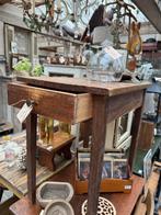 Antieke Tafel met Lade, Ophalen
