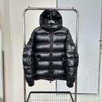 Moncler maya winterjas, Kleding | Heren, Jassen | Winter, Ophalen of Verzenden, Nieuw, Overige maten, Zwart