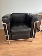 Leren Cassina LC2 fauteuil van zwart leer (replica), Ophalen, Gebruikt, 50 tot 75 cm, Leer