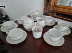 Een wit met goudrandtje thee koffie servies, Ophalen of Verzenden, Glas, Overige stijlen, Kop(pen) en/of Schotel(s)