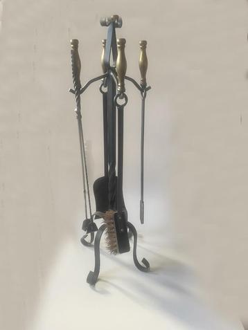 Openhaard-set beschikbaar voor biedingen