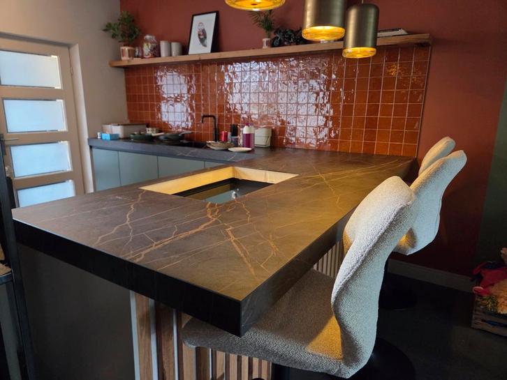 Decton Laurent aanrechtblad met kookplaatuitsparing, Huis en Inrichting, Keuken | Keukenelementen, Zo goed als nieuw, Minder dan 100 cm