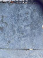 Gratis tegels antraciet grijs en waalformaat steentjes, Tuin en Terras, Ophalen, Gebruikt, 5 tot 10 m², Beton