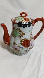 Chinees porselein theepot met bloemen., Antiek en Kunst, Ophalen of Verzenden