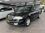 Skoda Octavia 1.6 Ambiente 5-deurs half leer airco elektrisc, Auto's, Skoda, Voorwielaandrijving, Gebruikt, Zwart, 4 cilinders