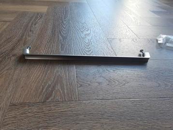 20 keuken handgrepen grijs nieuw 32cm breed beschikbaar voor biedingen