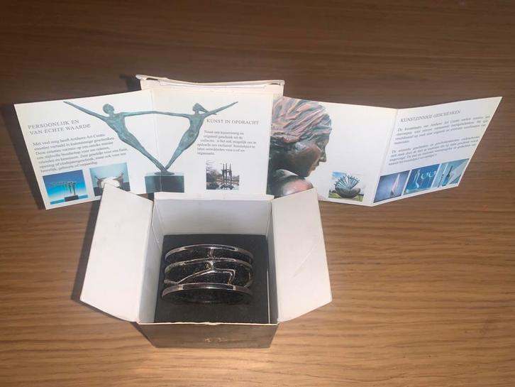 Artihove Wijn ring ontwerp door Corry Ammerlaan-van Niekerk, Antiek en Kunst, Kunst | Designobjecten, Ophalen of Verzenden