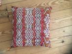 Marokkaans wollen kelim tapijt kussen rood oranje 30x30 cm, Ophalen of Verzenden, Gebruikt, Rood, Vierkant