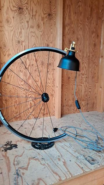 Fietswiel Tafellamp Wheellight beschikbaar voor biedingen