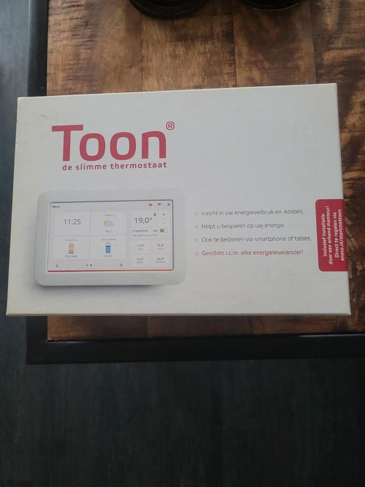 Toon thermostaat met gateway compleet en in nette staat, Doe-het-zelf en Verbouw, Thermostaten, Zo goed als nieuw, Ophalen of Verzenden