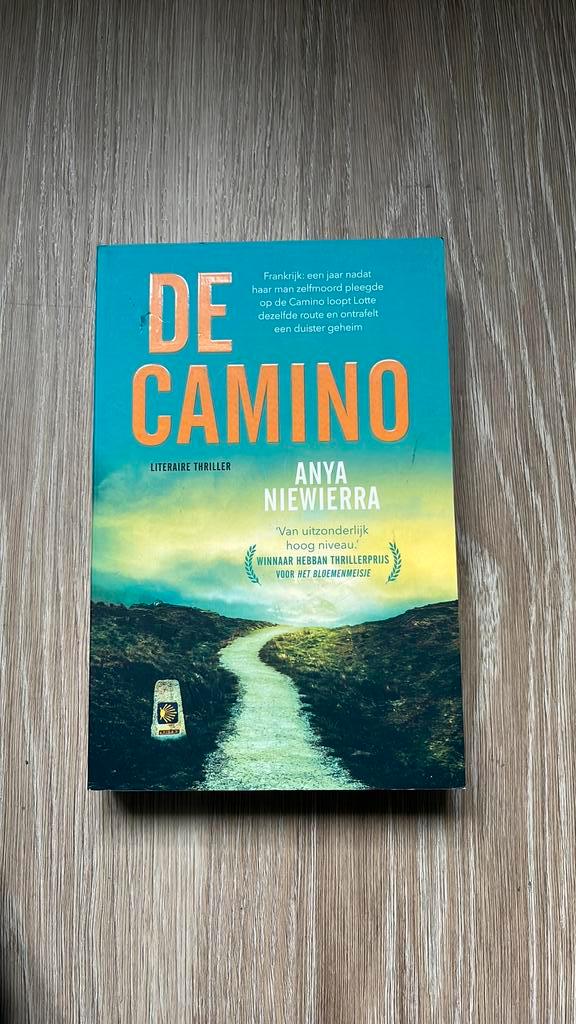 Anya Niewierra - De Camino, Boeken, Thrillers, Gelezen, Ophalen of Verzenden