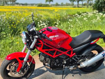 Ducati monster 695 ie 2007 beschikbaar voor biedingen