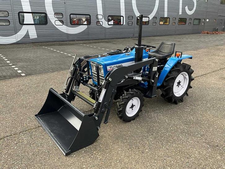 Iseki TU1600 4WD Minitractor Met Voorlader, Zakelijke goederen, Machines en Bouw | Tuin, Park en Bosbouw, Overige typen
