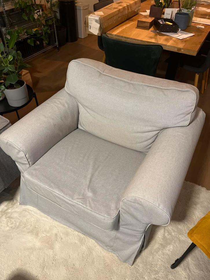 IKEA EKTORP fauteuil - Comfortabel en stijlvol!, Huis en Inrichting, Fauteuils, Zo goed als nieuw, Stof, 75 tot 100 cm, Ophalen