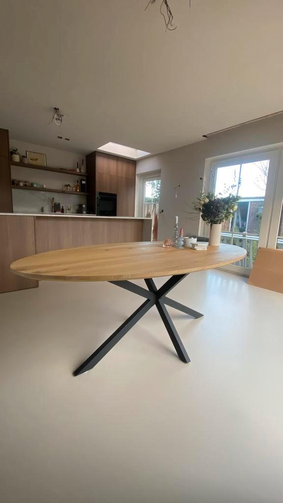 Ovale Eiken Tafel met Matrix Poot 200x100, Huis en Inrichting, Tafels | Eettafels, Gebruikt, 100 tot 150 cm, 150 tot 200 cm, Vijf personen of meer