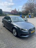 Audi A3 1.6 TDI 81KW Sedan 2015 Grijs NIEUWE APK, Auto's, Audi, Origineel Nederlands, Te koop, Zilver of Grijs, 5 stoelen