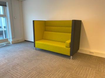 2x Akoestische treinbank Ahrend Loungescape - geel/antraciet beschikbaar voor biedingen