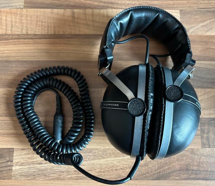 Pioneer SE-305 Vintage Hoofdtelefoon, Audio, Tv en Foto, Koptelefoons, Gebruikt, Over oor (circumaural), Overige merken, Ophalen of Verzenden