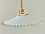 Franse vintage opaline lampenkap incl fitting en 1,5 m snoer, Frans, Ophalen of Verzenden, Minder dan 50 cm, Glas