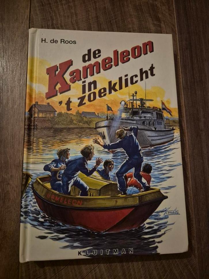 De Kameleon in 't Zoeklicht - H. de Roos 26e druk, Boeken, Kinderboeken | Jeugd | onder 10 jaar, Gelezen, Fictie algemeen, Ophalen of Verzenden